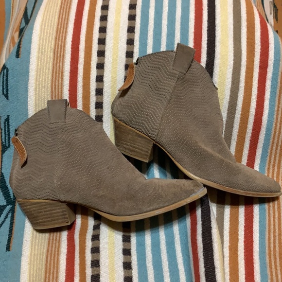 Dingo Leather Booties - Picture 8 of 9